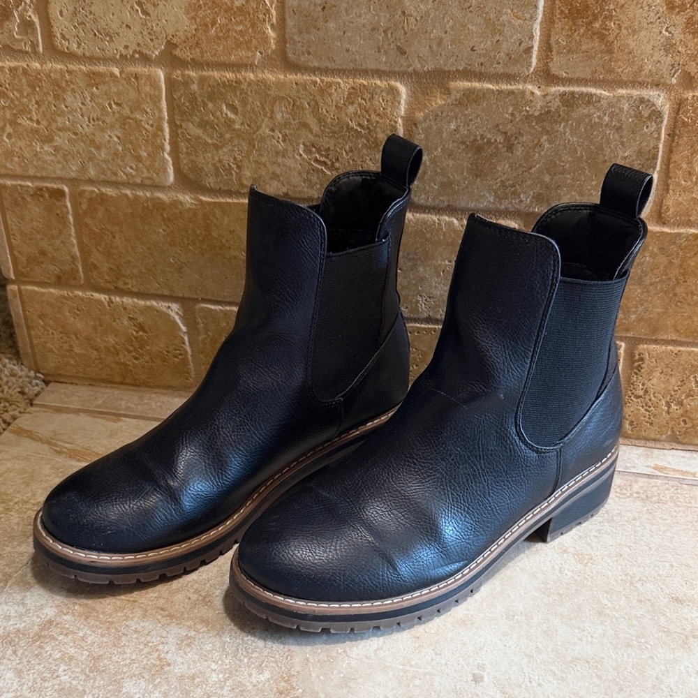 Black boots